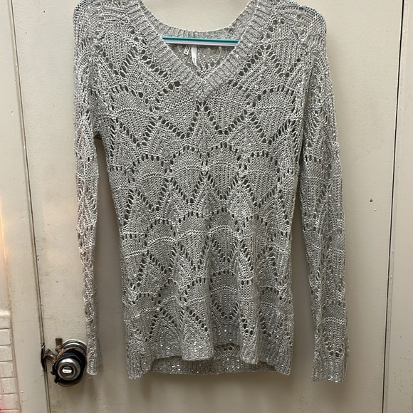 Studio Y Silver Sequins Embellished. Size Small - Picture 7 of 14